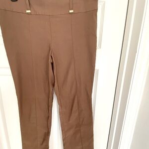 Anne Klein ankle  stretchy pull on slim fit pants